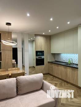 1-к квартира, посуточно, 42м2, 18/25 этаж