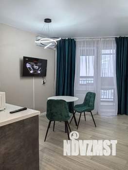 Студия квартира, посуточно, 33м2, 24/25 этаж