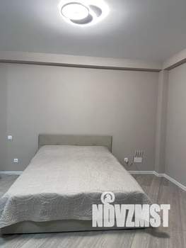 Студия квартира, посуточно, 35м2, 18/25 этаж