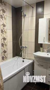 Студия квартира, посуточно, 40м2, 1/5 этаж