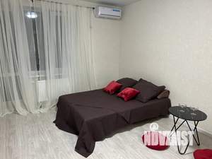 Студия квартира, посуточно, 28м2, 15/18 этаж