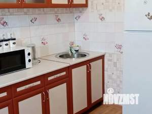 1-к квартира, посуточно, 38м2, 4/10 этаж