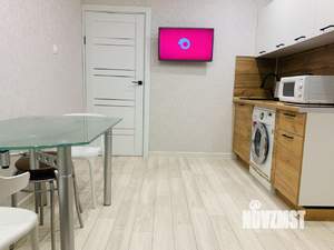 1-к квартира, посуточно, 41м2, 1/10 этаж