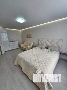 1-к квартира, посуточно, 40м2, 16/18 этаж