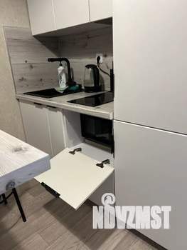 Студия квартира, посуточно, 35м2, 3/18 этаж