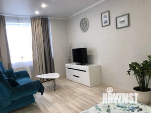 Студия квартира, посуточно, 45м2, 16/24 этаж