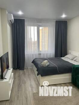 1-к квартира, посуточно, 35м2, 13/19 этаж