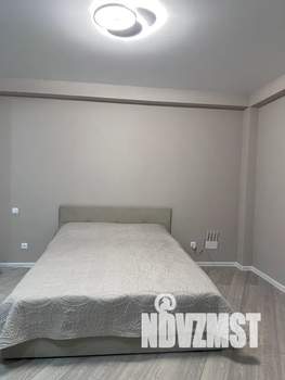 Студия квартира, посуточно, 35м2, 18/25 этаж