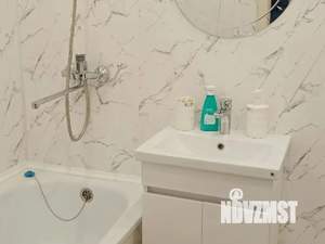 1-к квартира, посуточно, 38м2, 4/10 этаж