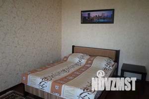 1-к квартира, посуточно, 50м2, 9/10 этаж