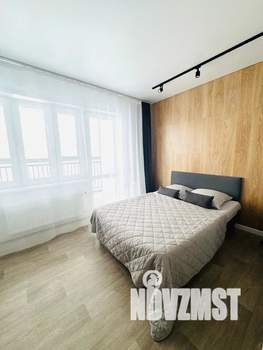 Студия квартира, посуточно, 38м2, 12/18 этаж