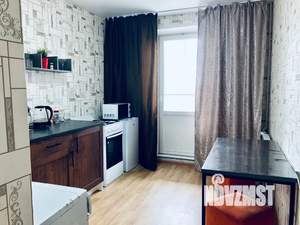 1-к квартира, посуточно, 40м2, 6/10 этаж