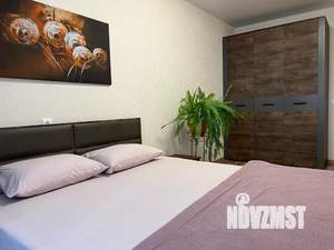 2-к квартира, посуточно, 56м2, 1/10 этаж