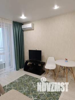 Студия квартира, посуточно, 33м2, 13/17 этаж