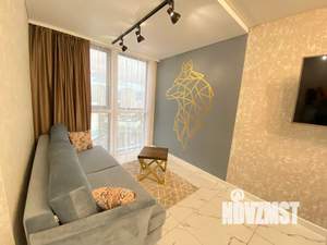 Студия квартира, посуточно, 38м2, 13/25 этаж