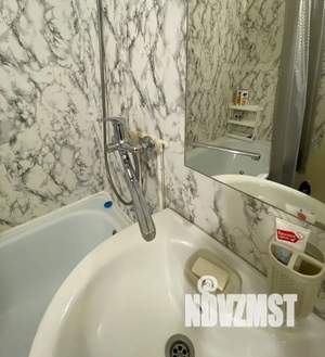 Студия квартира, посуточно, 28м2, 13/18 этаж