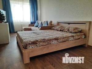 1-к квартира, посуточно, 40м2, 7/19 этаж