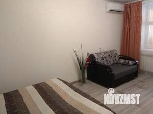 1-к квартира, посуточно, 40м2, 2/10 этаж