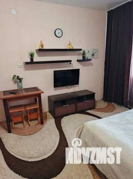 Студия квартира, посуточно, 32м2, 12/17 этаж