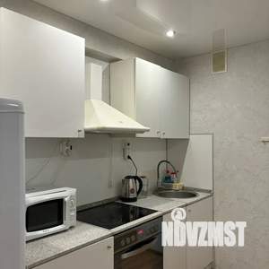 1-к квартира, посуточно, 40м2, 11/17 этаж