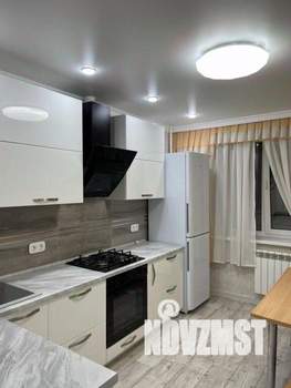 3-к квартира, посуточно, 80м2, 1/1 этаж