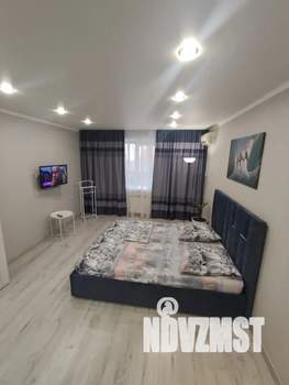 1-к квартира, посуточно, 44м2, 2/10 этаж