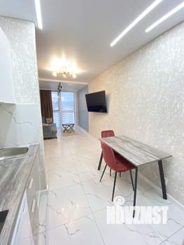 Студия квартира, посуточно, 35м2, 13/25 этаж