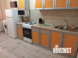 1-к квартира, посуточно, 40м2, 2/10 этаж