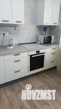 1-к квартира, посуточно, 35м2, 3/16 этаж