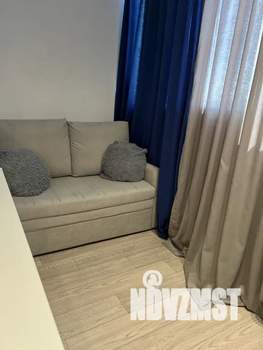 Студия квартира, посуточно, 35м2, 3/18 этаж