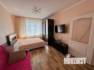 1-к квартира, посуточно, 35м2, 7/10 этаж