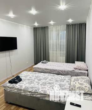 1-к квартира, посуточно, 50м2, 4/10 этаж