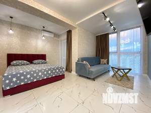 Студия квартира, посуточно, 38м2, 13/25 этаж
