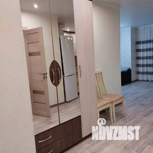 1-к квартира, посуточно, 43м2, 11/16 этаж