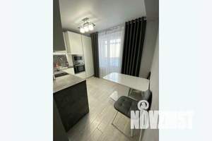 1-к квартира, посуточно, 40м2, 12/25 этаж