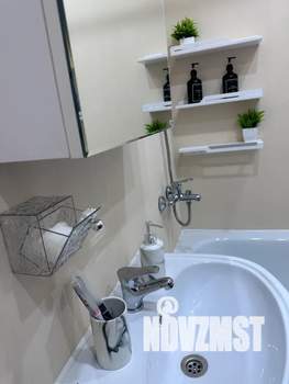 Студия квартира, посуточно, 35м2, 18/25 этаж