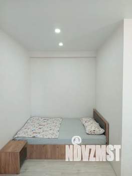 Студия квартира, посуточно, 32м2, 12/19 этаж