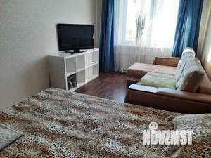 1-к квартира, посуточно, 40м2, 7/19 этаж