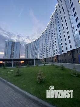 Студия квартира, посуточно, 35м2, 14/19 этаж