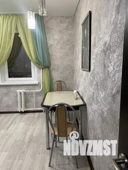 Студия квартира, посуточно, 38м2, 10/10 этаж