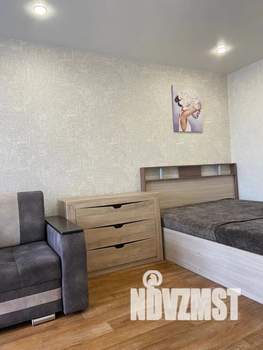 1-к квартира, посуточно, 36м2, 2/9 этаж