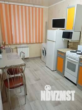 1-к квартира, посуточно, 40м2, 2/10 этаж