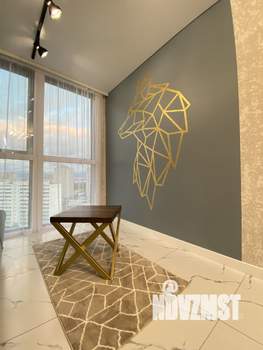 Студия квартира, посуточно, 35м2, 13/25 этаж