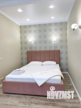 Студия квартира, посуточно, 40м2, 2/3 этаж