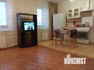 Студия квартира, на длительный срок, 38м2, 4/10 этаж