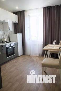 1-к квартира, посуточно, 44м2, 1/1 этаж