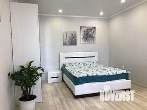 Студия квартира, посуточно, 45м2, 16/24 этаж