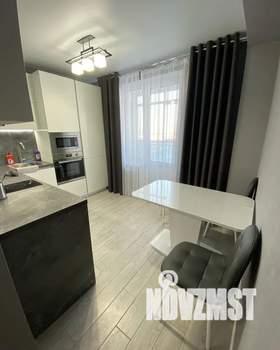 1-к квартира, посуточно, 40м2, 12/25 этаж