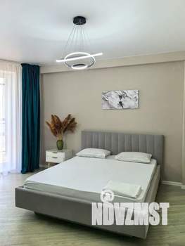 Студия квартира, посуточно, 33м2, 24/25 этаж