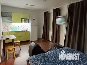Студия квартира, посуточно, 35м2, 1/9 этаж